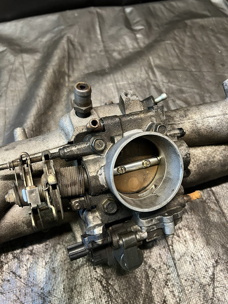 2002-2005 Subaru Impreza WRX Intake Manifold Assembly 2.0L OEM #506192