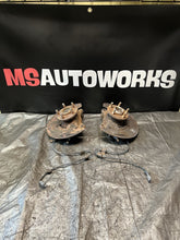 Load image into Gallery viewer, 2004 SUBARU WRX STI FRONT SPINDLES KNUCKLES HUBS PAIR 5x100 OEM #516938