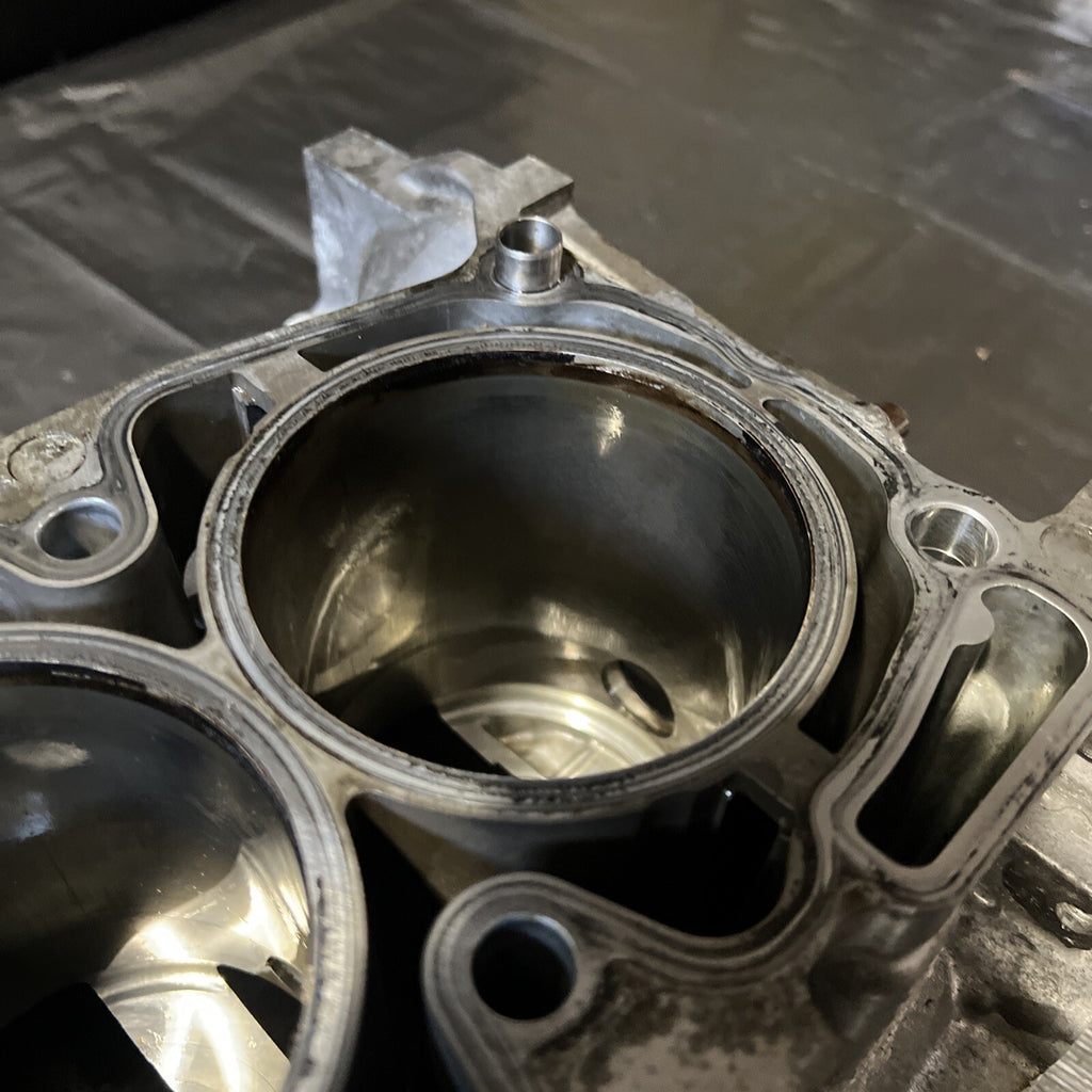 04-21 SUBARU WRX STI OEM CASE HALVES BARE BLOCK SET 07 139k BLOCK ASSEMBLY STOCK