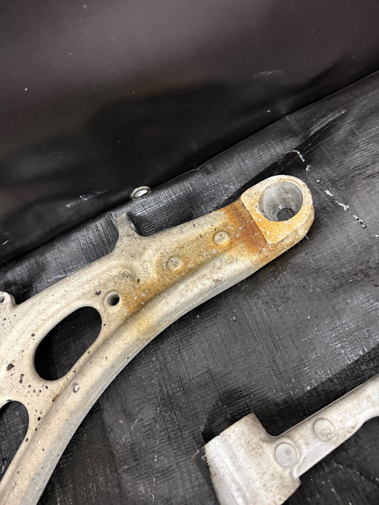 04-07 SUBARU WRX STI OEM FRONT LOWER ALUMINUM CONTROL ARMS PAIR #525182