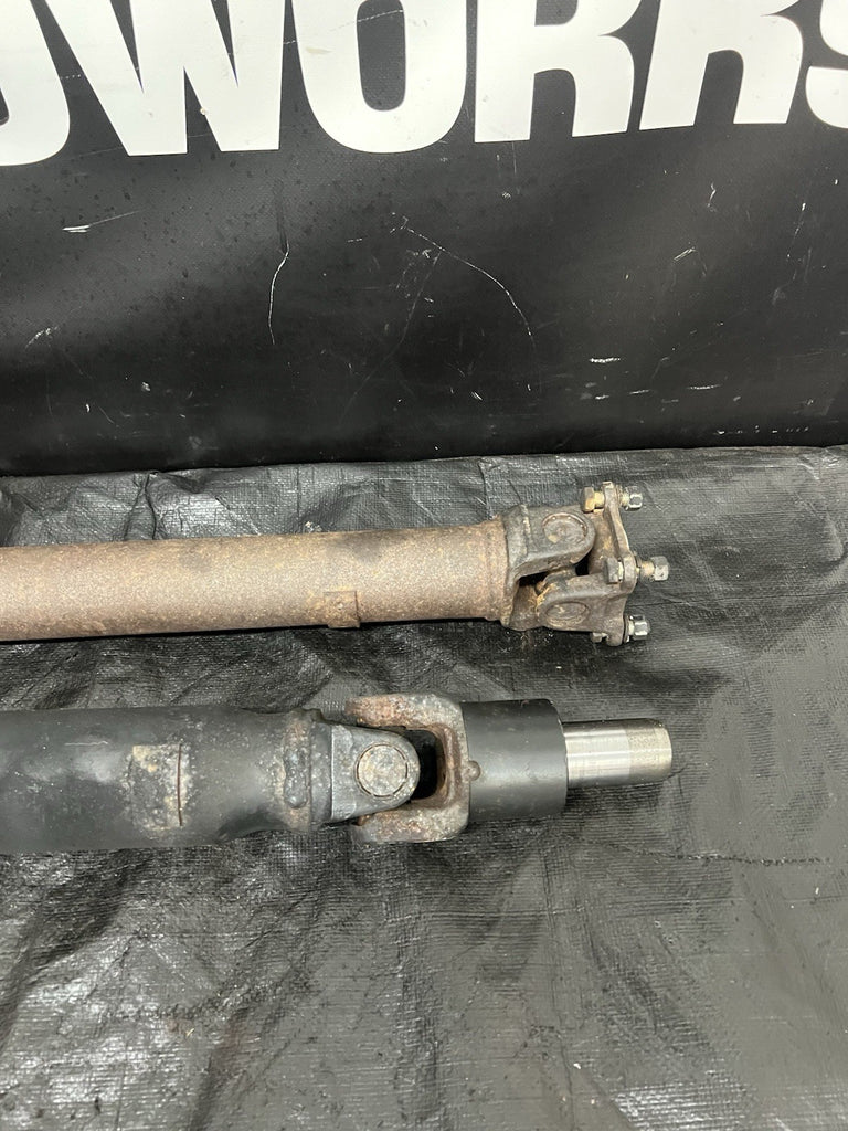 2004-2005 Subaru Impreza WRX STI Drive Shaft Line Rear Driveshaft OEM #524656