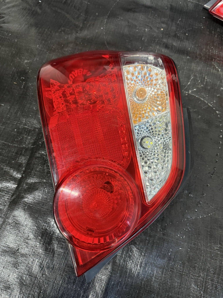 2004-2007 Subaru Impreza Tail Lights Sedan Set Pair WRX/STi Genuine #525182
