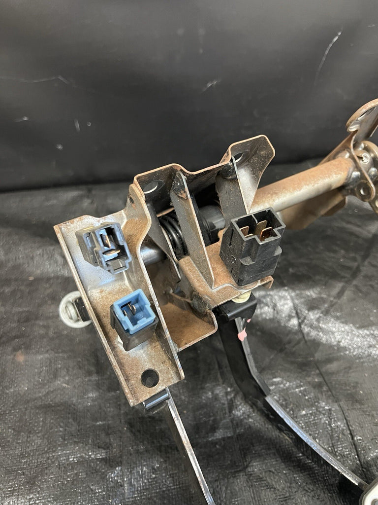 2004-2007 Subaru WRX STI Brake & Clutch Pedal Assembly #508176