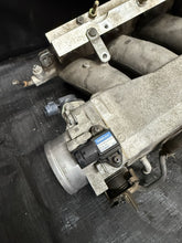 Load image into Gallery viewer, 2000-2003 HONDA S2000 2.0L F20C ENGINE INTAKE MANIFOLD OEM
