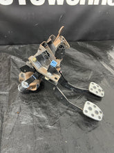 Load image into Gallery viewer, 2004-2007 Subaru WRX STI Brake &amp; Clutch Pedal Assembly #508176
