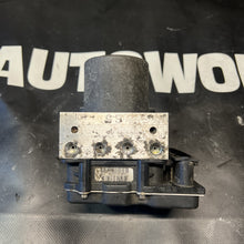Load image into Gallery viewer, 2009 SUBARU IMPREZA WRX WAGON OEM ABS BRAKE PUMP MODULE UNIT