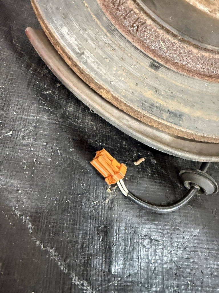 2000-2003 Honda S2000 S2K AP1 OEM Rear Left & Right Spindle Knuckle Bearing Hub