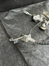 Load image into Gallery viewer, 2008-2009 Subaru Legacy GT Clutch Master &amp; Slave Cylinder Reservoir OEM #212661
