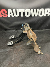 Load image into Gallery viewer, 2004-2007 Subaru WRX STI Brake &amp; Clutch Pedal Assembly #518682
