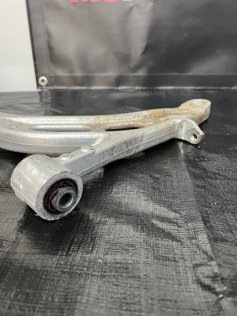 04-07 SUBARU WRX STI OEM FRONT LOWER ALUMINUM CONTROL ARMS PAIR #500989
