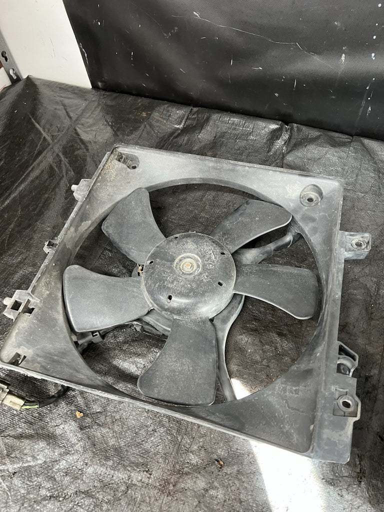 2004-2007 SUBARU WRX STI RADIATOR COOLING FANS ASSEMBLY SET LH/RH OEM #524656