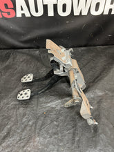 Load image into Gallery viewer, 2005-2009 Subaru Legacy GT Brake &amp; Clutch Pedal Assembly MT OEM #212661