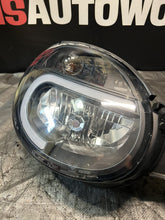 Load image into Gallery viewer, 2002-2003 Subaru Impreza Right Passenger RH Side Headlight Aftermarket #506192