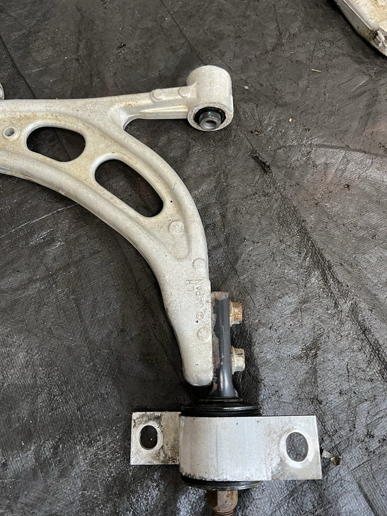 04-07 SUBARU WRX STI OEM FRONT LOWER ALUMINUM CONTROL ARMS PAIR #518682