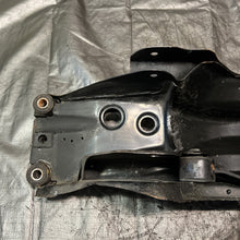 Load image into Gallery viewer, 02-07 SUBARU IMPREZA WRX/STi REAR CROSSMEMBER SUBFRAME #519516
