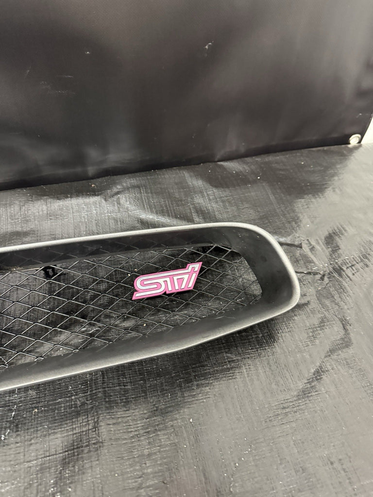 2004-2005 Subaru Impreza WRX STI Grill Grille Mesh Front Insert Trim #500989