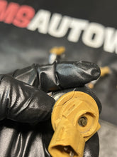 Load image into Gallery viewer, 04-06 SUBARU WRX STI SIDE FEED INJECTOR DYNAMICS 740CC FUEL INJECTORS #522560