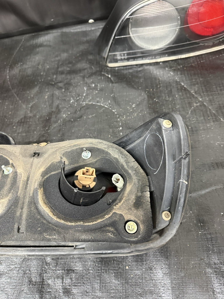 2000-2003 Honda S2000 AP1 Genuine Left & Right Taillights Tail Lights OEM