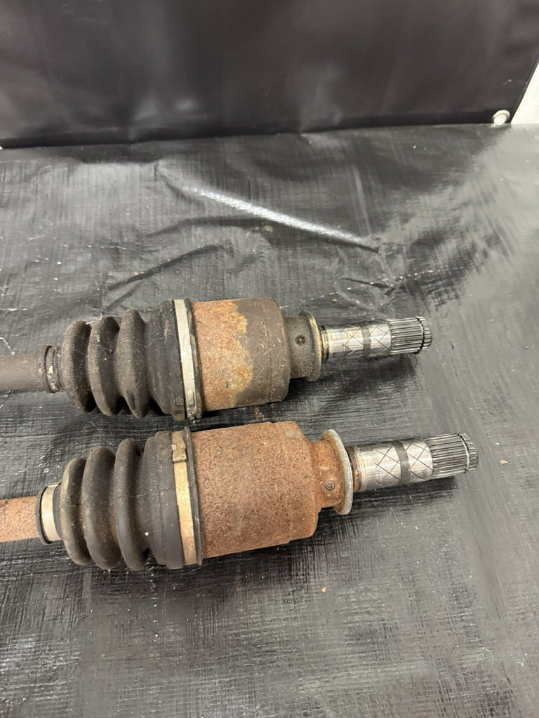 2004 SUBARU WRX STI OEM 6SPD LH RH FRONT AXLE AXLES SHAFT PAIR #500989