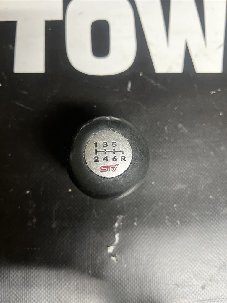 04-2020 SUBARU IMPREZA WRX STI 6-SPEED SHIFT KNOB OEM OE GENUINE