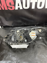 Load image into Gallery viewer, 2000-2003 Honda S2000 AP1 OEM Xenon/HID Headlight Left &amp; Right Set Pair