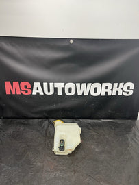2004-2005 SUBARU WRX STI OEM WINDSHIELD WASHER FLUID RESERVOIR BOTTLE #518682