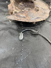 Load image into Gallery viewer, 2005-2007 SUBARU WRX STI FRONT SPINDLES KNUCKLES HUBS PAIR 5x114.3 OEM #525182