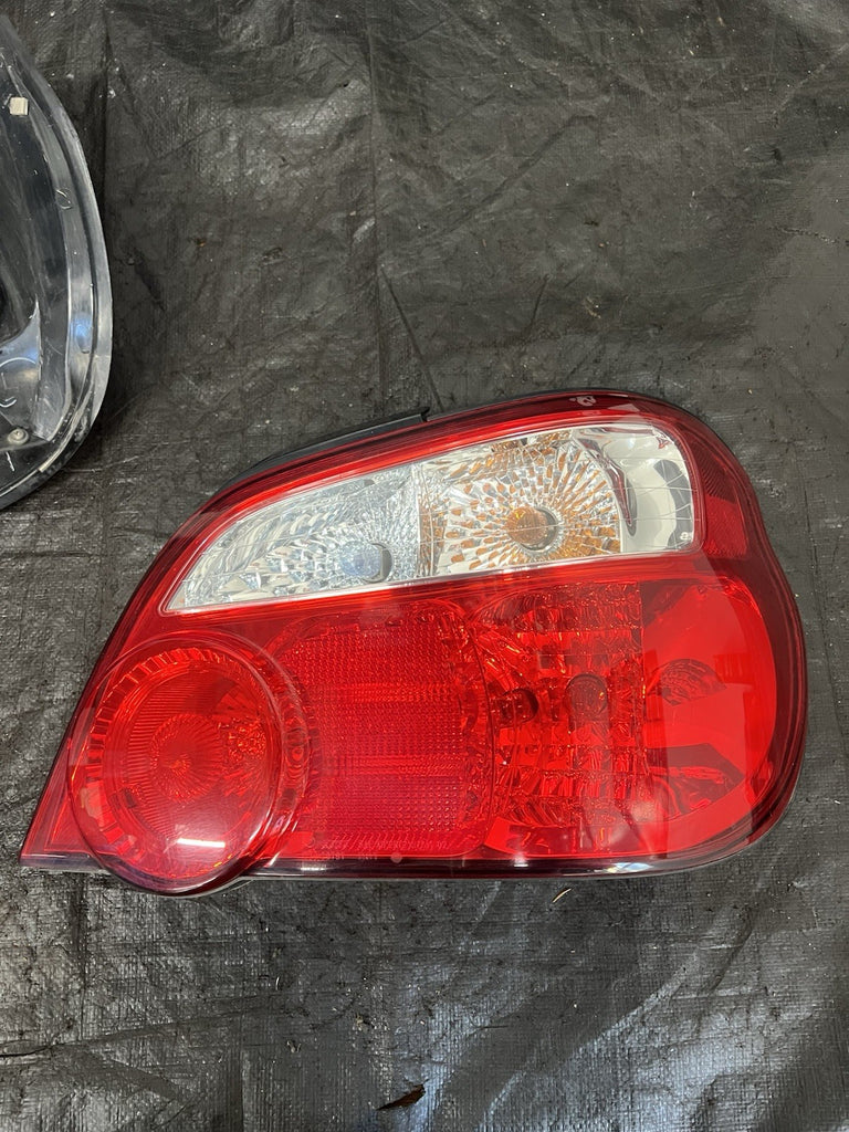 2004-2007 Subaru Impreza Tail Lights Sedan Set Pair WRX/STi Genuine #518682