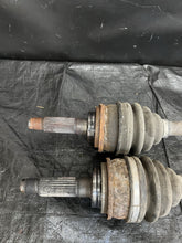 Load image into Gallery viewer, 2004 Subaru Impreza WRX STI Rear Axles Left/Right PAIR #518682