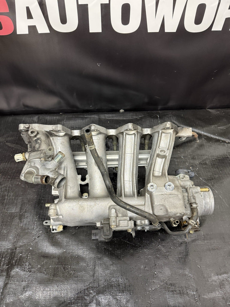 2000-2003 HONDA S2000 2.0L F20C ENGINE INTAKE MANIFOLD OEM