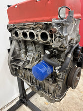 Load image into Gallery viewer, 2001 HONDA S2000 AP1 F20C 2.0L OEM ENGINE MOTOR LONGBLOCK ASSY 186K MILES