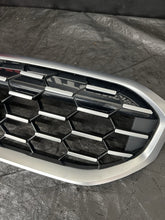 Load image into Gallery viewer, 2023 2024 BMW 3 SERIES M340i G20 FRONT BUMPER GRILL MESH COVER OEM #966