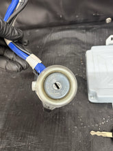 Load image into Gallery viewer, 2006 SUBARU WRX STI EJ257 OEM ENGINE ECU IMMOBILIZER KEY IGNITION KIT #525182