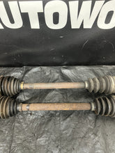 Load image into Gallery viewer, 2005-2007 SUBARU WRX STI OEM 6SPD LH RH FRONT AXLE SHAFT PAIR #524656