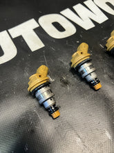 Load image into Gallery viewer, 04-06 SUBARU WRX STI SIDE FEED INJECTOR DYNAMICS 740CC FUEL INJECTORS #522560