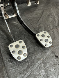 2005-2009 Subaru Legacy GT Brake & Clutch Pedal Assembly MT OEM #212661