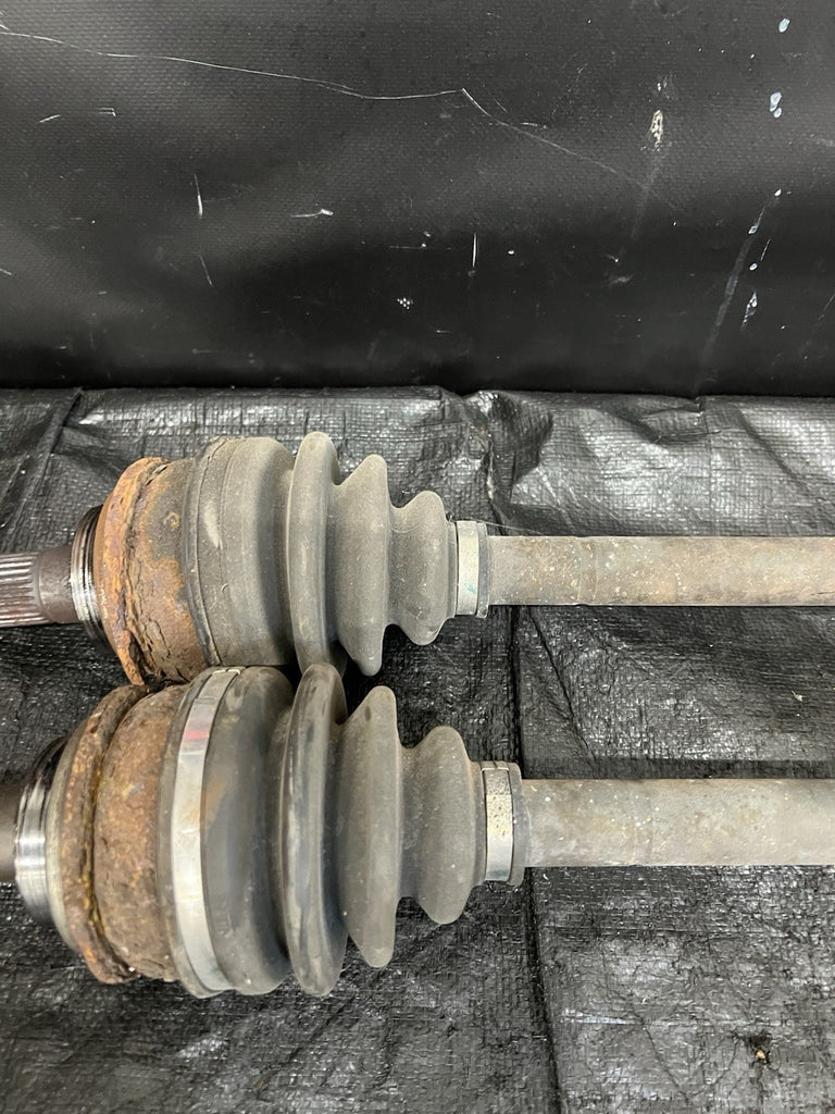 2004 Subaru Impreza WRX STI Rear Axles Left/Right PAIR #518682