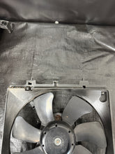 Load image into Gallery viewer, 2004-2007 SUBARU WRX STI RADIATOR COOLING FANS ASSEMBLY SET LH/RH OEM #525182