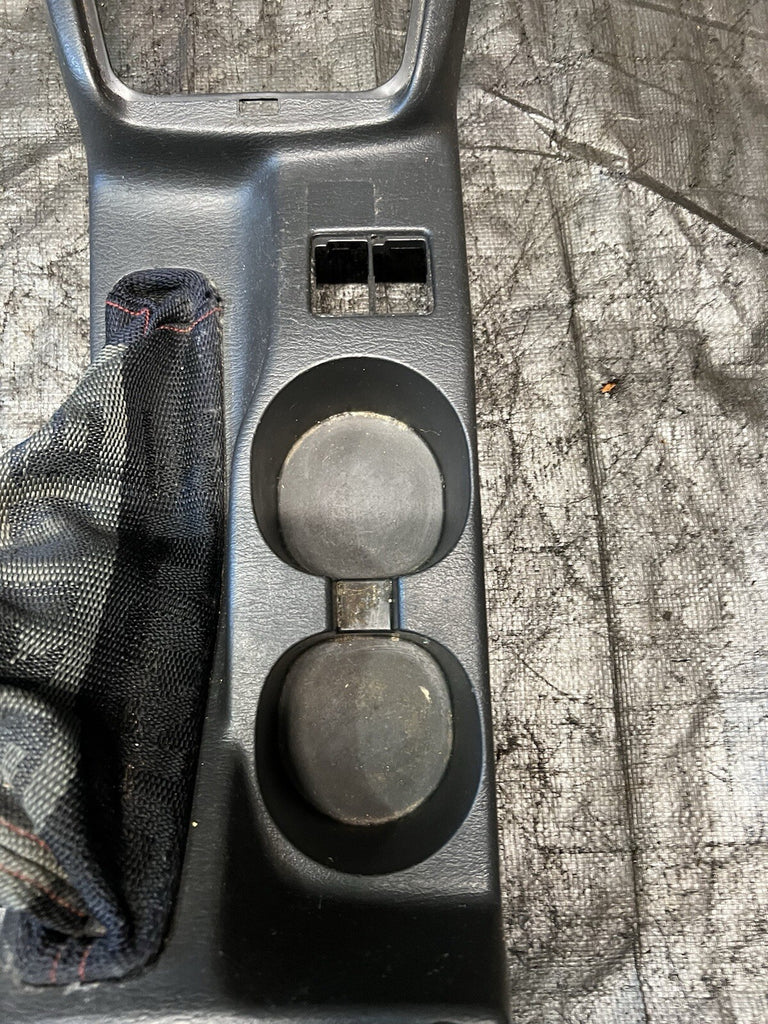 05-07 Subaru WRX STI Center Console Cup Holder With Bride Ebrake Boot #519516