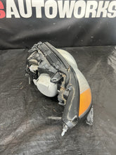 Load image into Gallery viewer, 2008-2009 Subaru Legacy Outback Passenger Right Headlight #212661