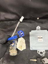 Load image into Gallery viewer, 2006 SUBARU WRX STI EJ257 OEM ENGINE ECU IMMOBILIZER KEY IGNITION KIT #525182