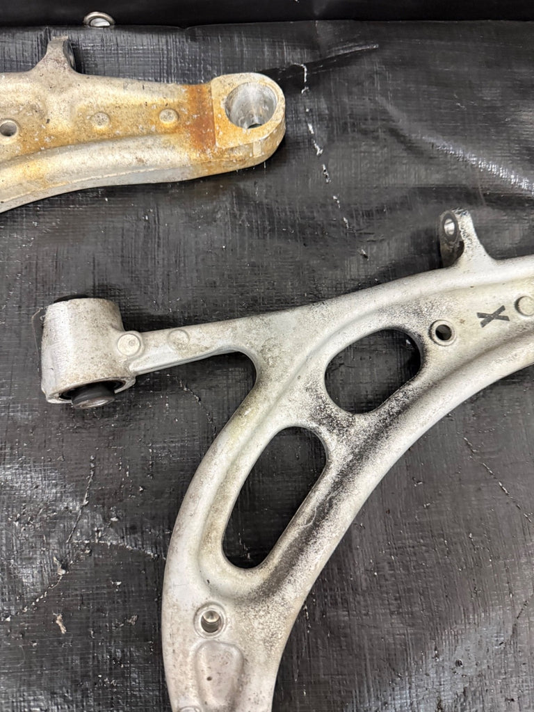 04-07 SUBARU WRX STI OEM FRONT LOWER ALUMINUM CONTROL ARMS PAIR #525182