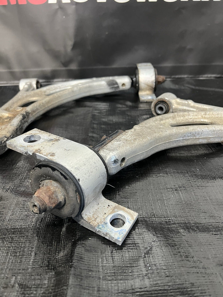 04-07 SUBARU WRX STI OEM FRONT LOWER ALUMINUM CONTROL ARMS PAIR #500989