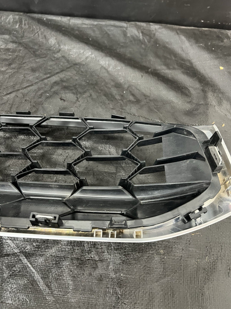 2023 2024 BMW 3 SERIES M340i G20 FRONT BUMPER GRILL MESH COVER OEM #966