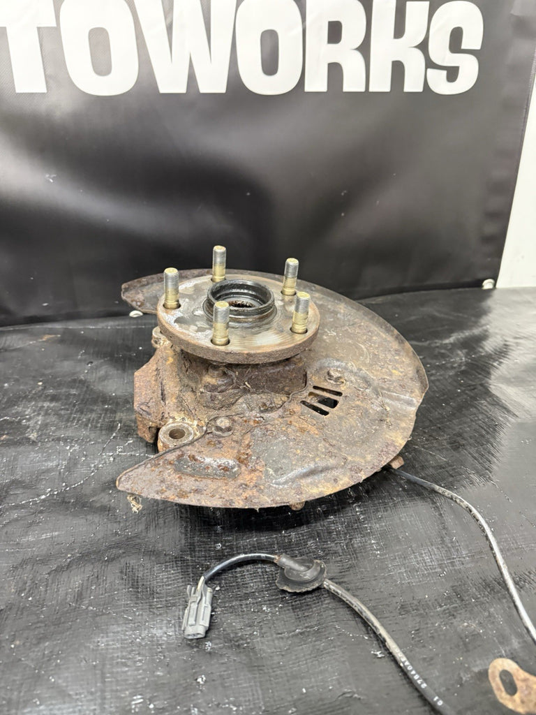 2005-2007 SUBARU WRX STI FRONT SPINDLES KNUCKLES HUBS PAIR 5x114.3 OEM #525182