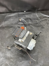 Load image into Gallery viewer, 2000-2003 HONDA S2000 ANTI-LOCK BRAKING SYSTEM BRAKE ABS PUMP MODULE OEM AP1 OEM