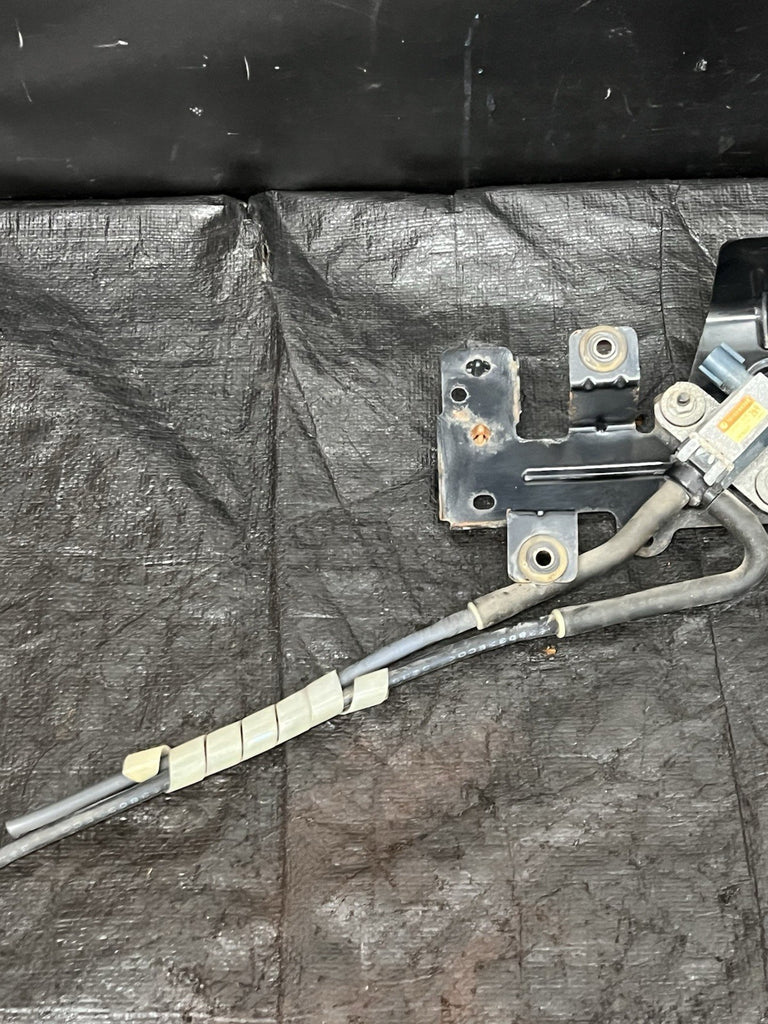 2004-2007 Subaru STI OEM Factory Boost Controller EBCS & Bracket #518682