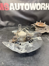 Load image into Gallery viewer, 2000-2003 Honda S2000 S2K AP1 OEM Front Left &amp; Right Spindle Knuckle Bearing Hub