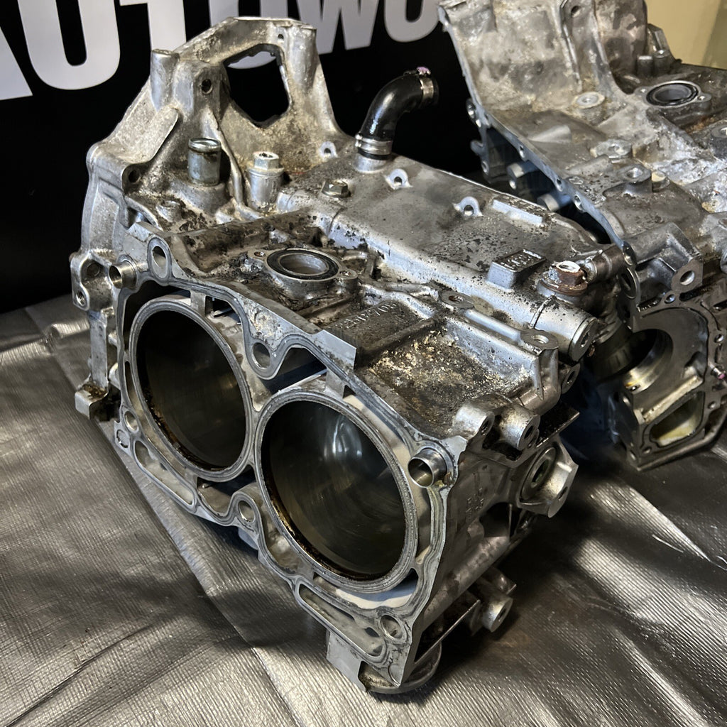 04-21 SUBARU WRX STI OEM CASE HALVES BARE BLOCK SET 07 139k BLOCK ASSEMBLY STOCK