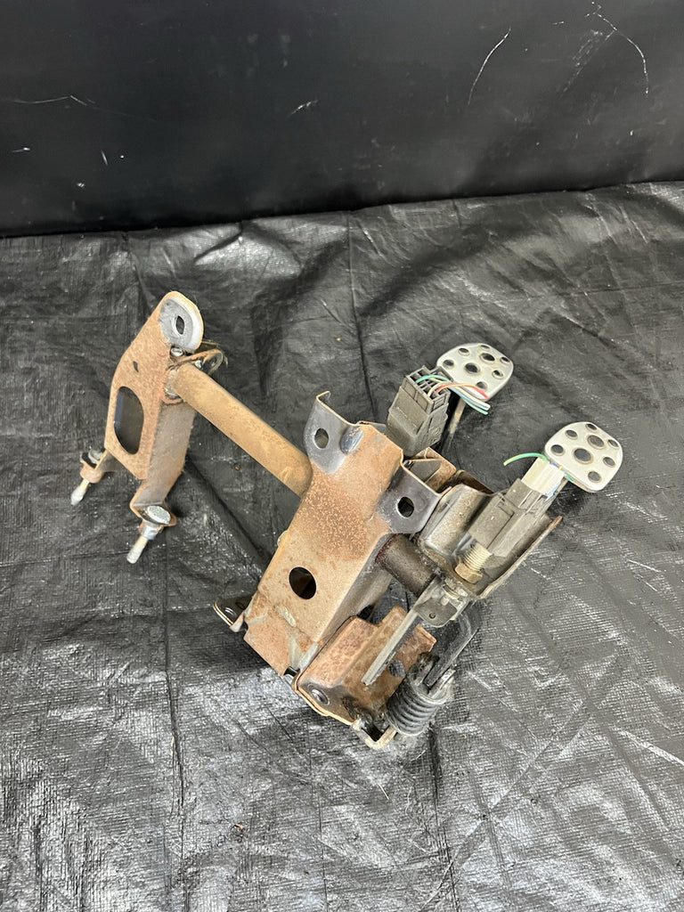 2004-2007 Subaru WRX STI Brake & Clutch Pedal Assembly #503881